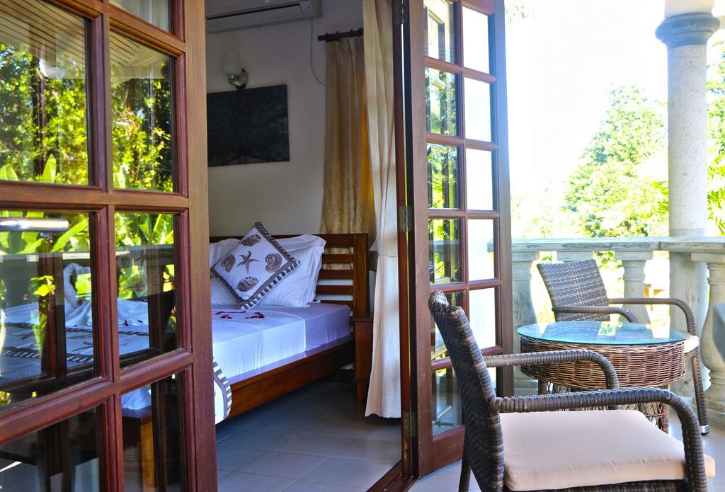 Villa Saint Sauveur Baie Sainte Anne Eksteriør billede